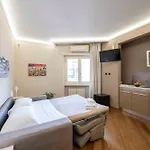 Le Stanze Sui Musei Vaticani Gasthof 4*