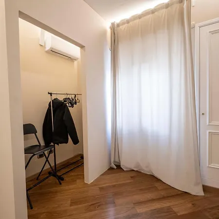 Le Stanze Sui Musei Vaticani 4* ローマ