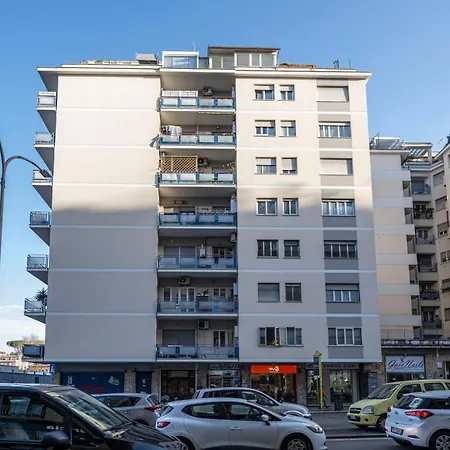 Le Stanze Sui Musei Vaticani